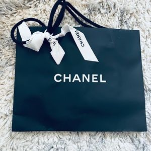 Chanel shopping bag